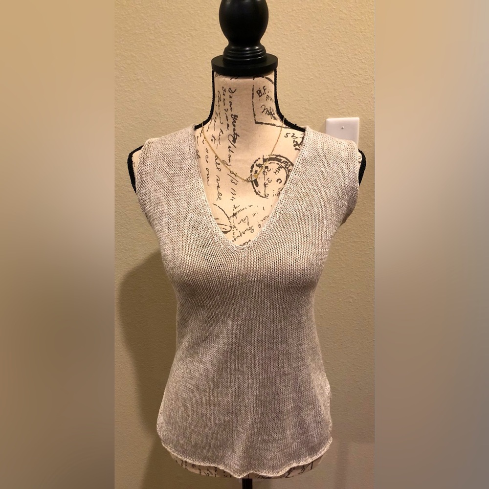 Brochu Walker V-Neck Linen Sweater- Size Small